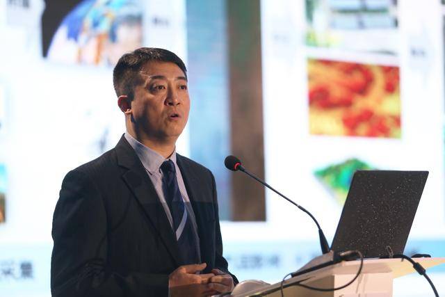 2019煙臺院士峰會暨數(shù)字地球與空天信息應(yīng)用發(fā)展論壇順利開幕(圖7) 2019煙臺院士峰會暨數(shù)字地球與空天信息應(yīng)用發(fā)展論壇順利開幕(圖7)