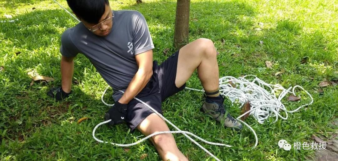 繩索 | 登山者無器材的繩索保護(hù)(圖13) 繩索 | 登山者無器材的繩索保護(hù)(圖13)