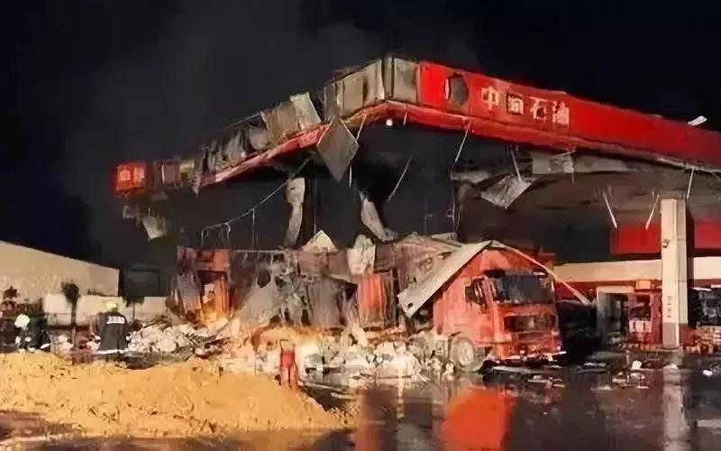 元宵放孔明燈：不要讓放飛的“夢(mèng)想”，變成別人的災(zāi)難！(圖2)